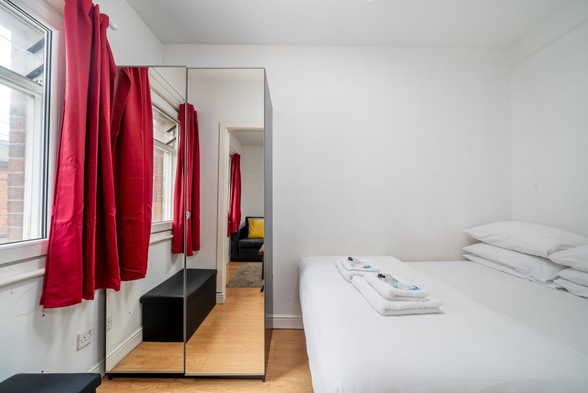 Carnaby & Oxford Street - Central Soho - One Bedroom - Double Bed & Sofabed Londra Dış mekan fotoğraf